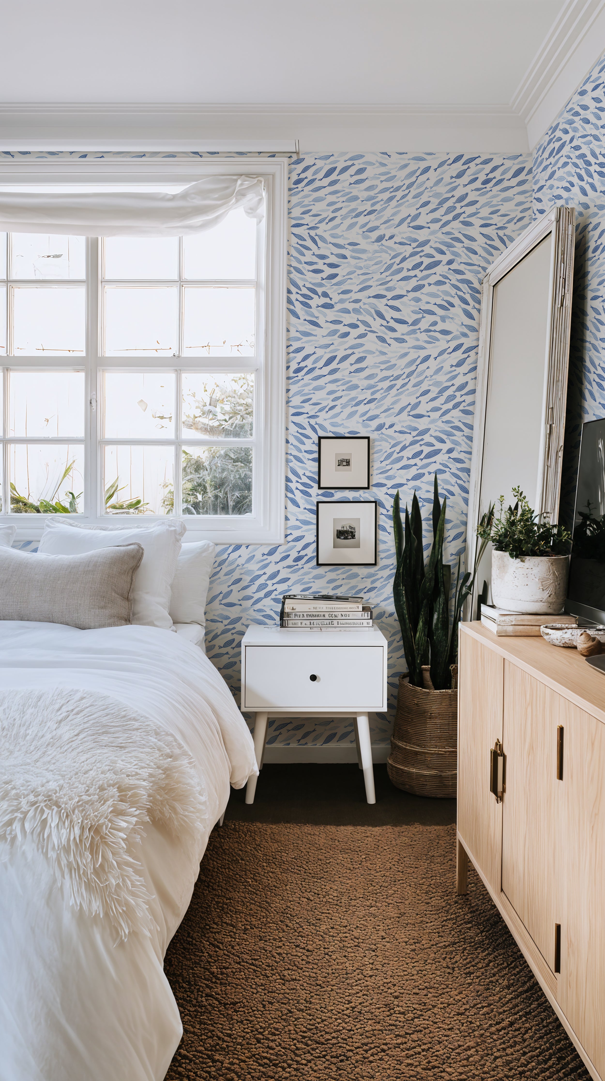 Blue fish pattern wallpaper

Watercolor ocean fish swimming design