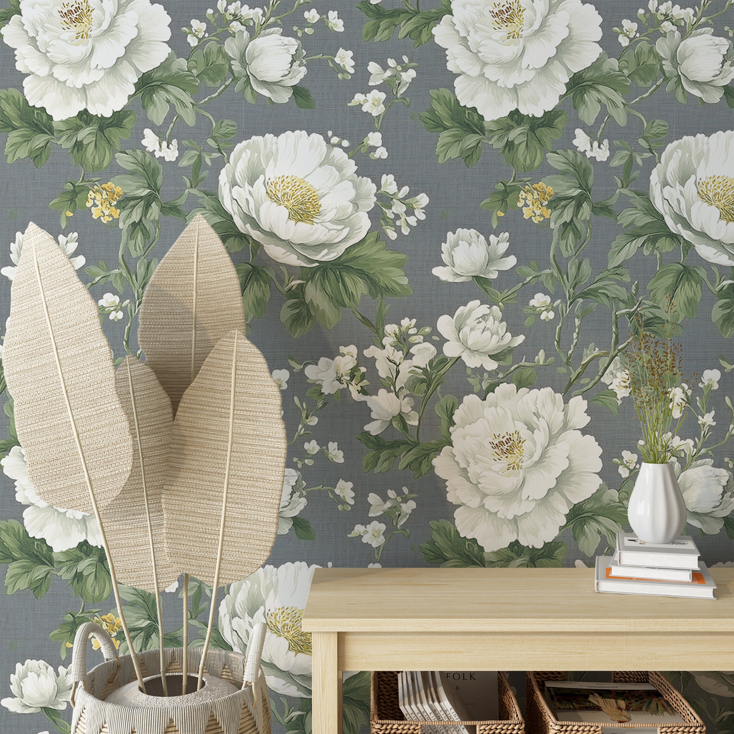 Easy-to-remove floral wallpaper for bedrooms and living rooms
Classic large flower pattern wallpaper for refined wall decor