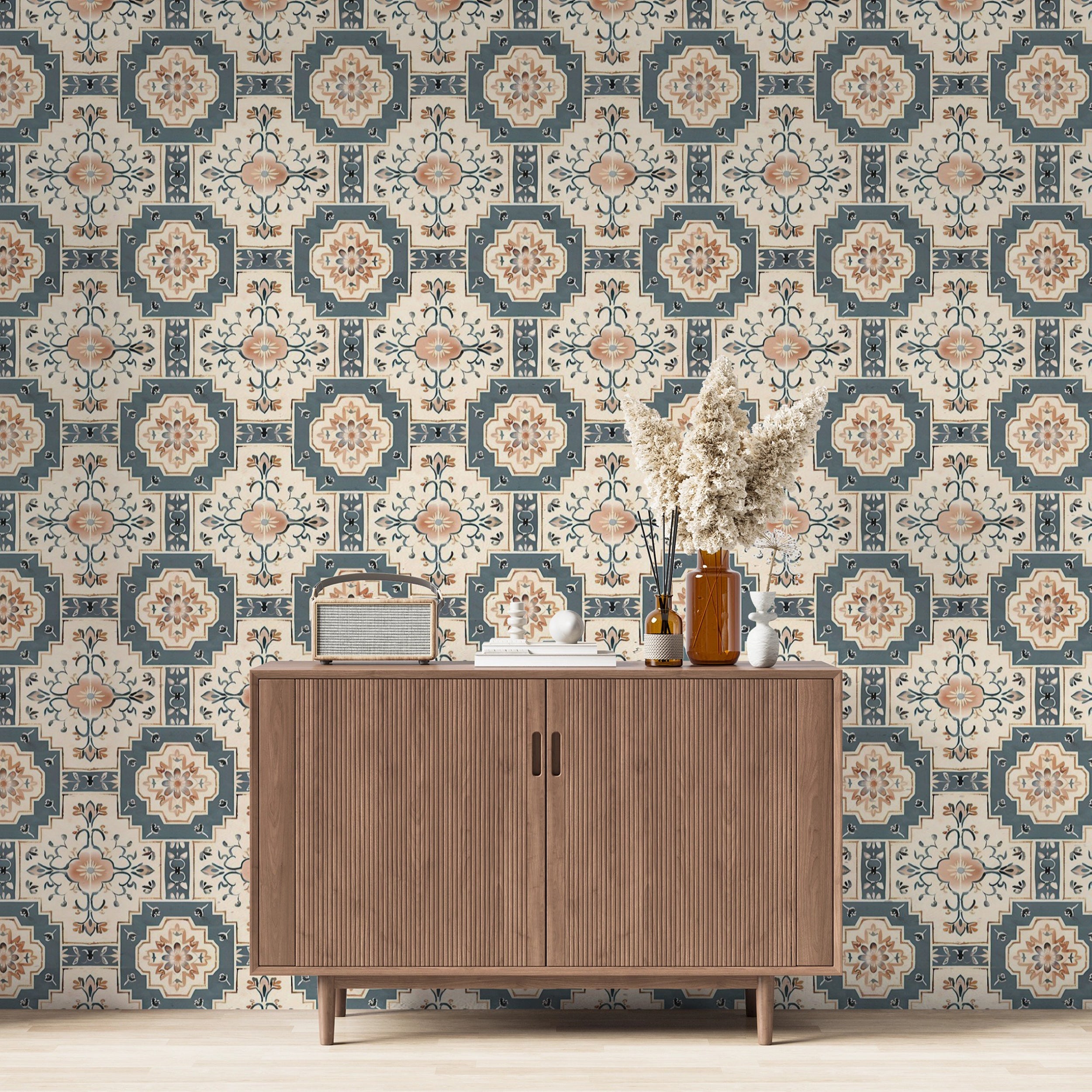 Removable wallpaper with Moroccan artistry