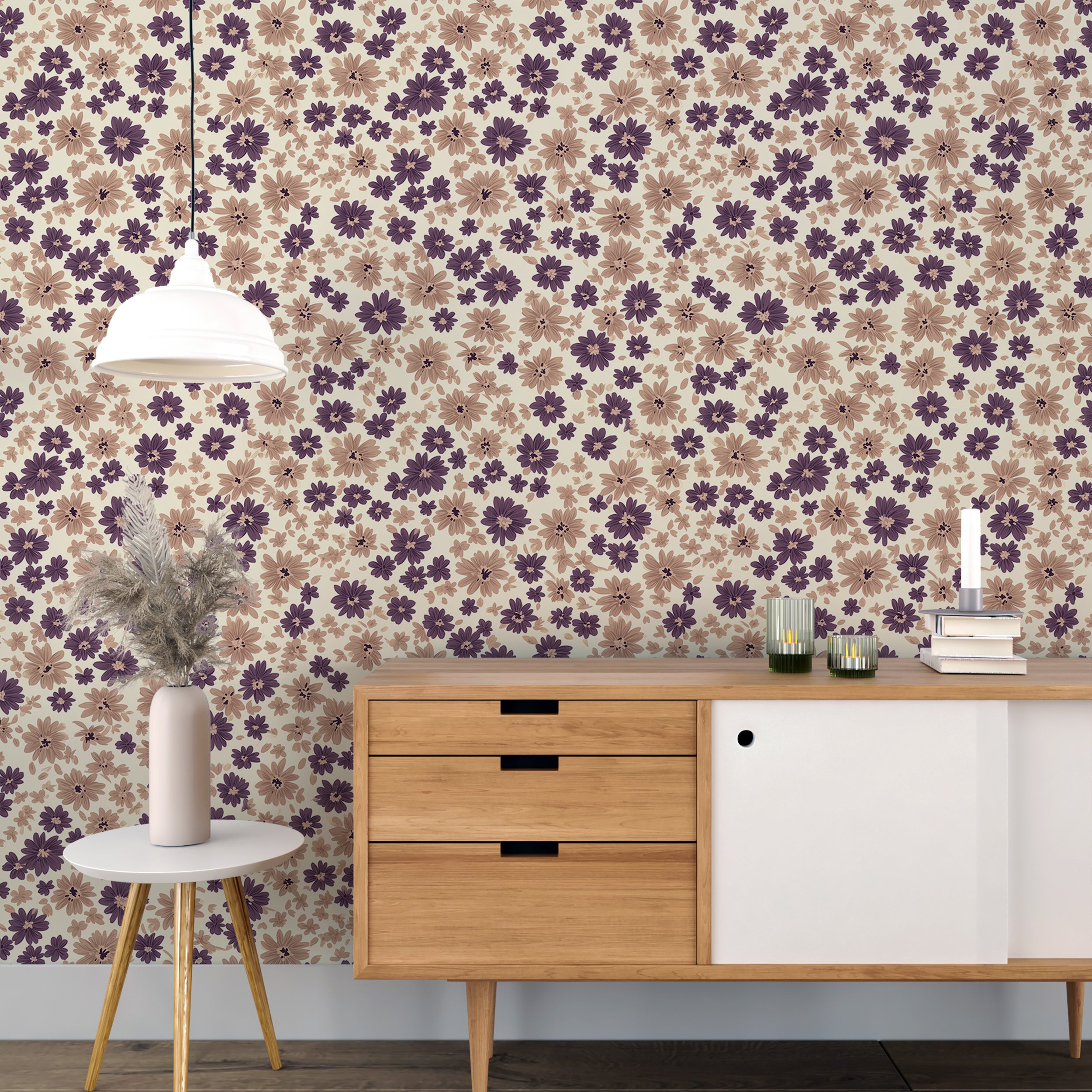 Easy-to-remove wallpaper with light floral details
Refined floral wallpaper for cozy and classic interiors